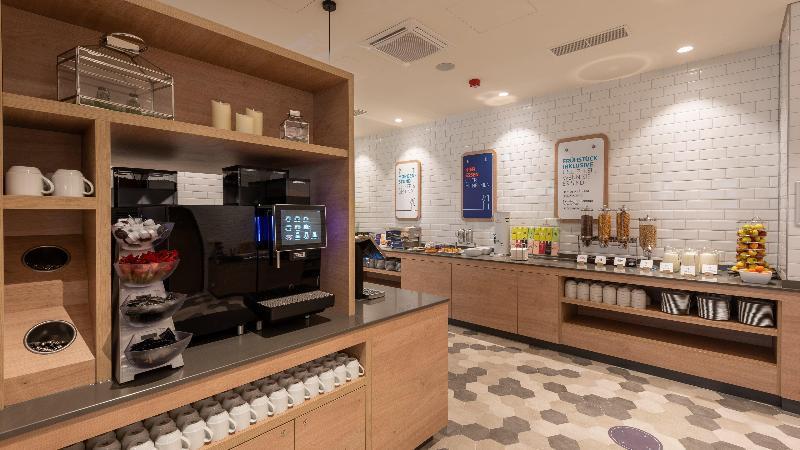 Holiday Inn Express - Munich North By Ihg Exterior photo